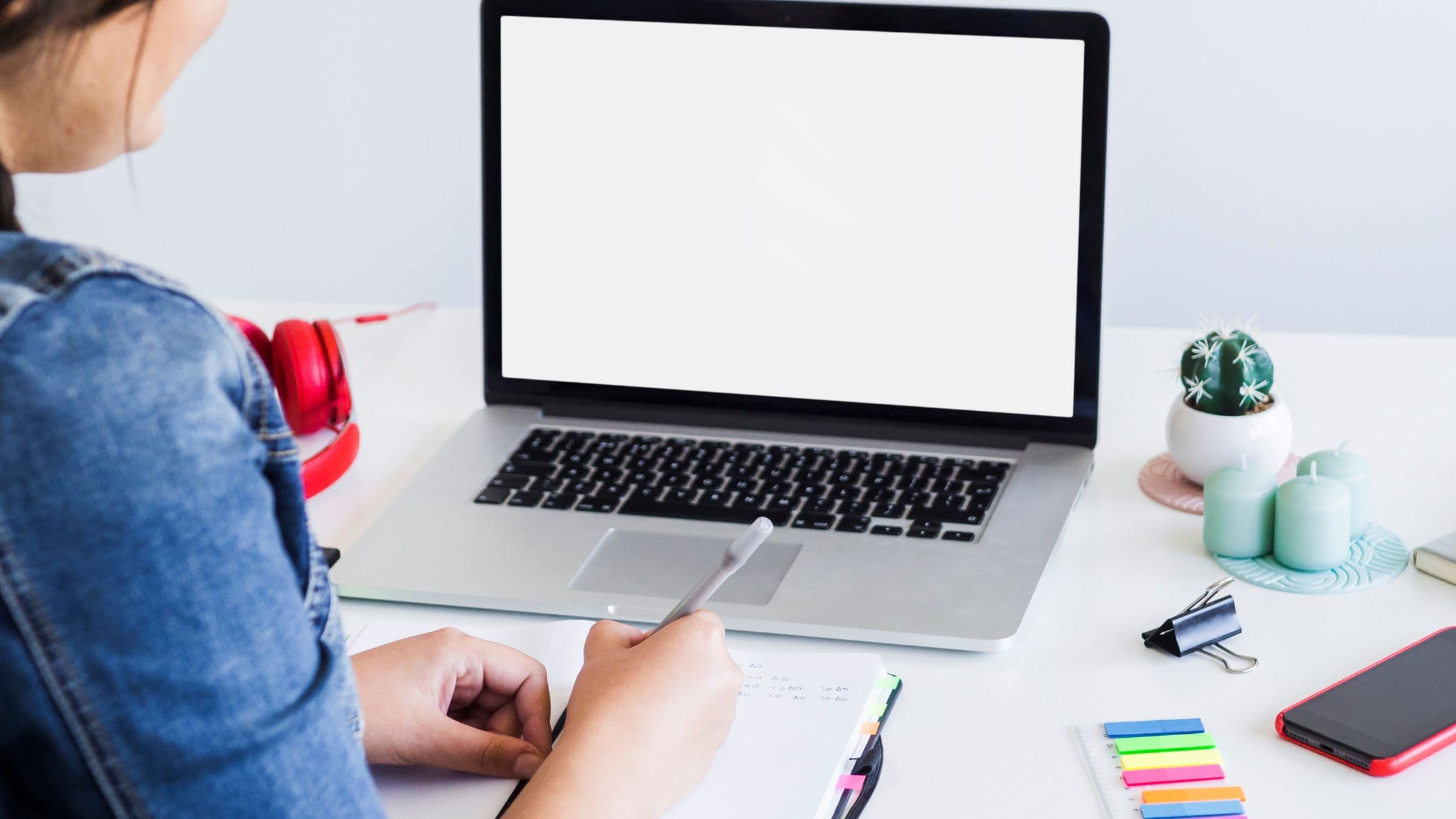 Memahami dan Menggunakan Fitur Templates di Canva