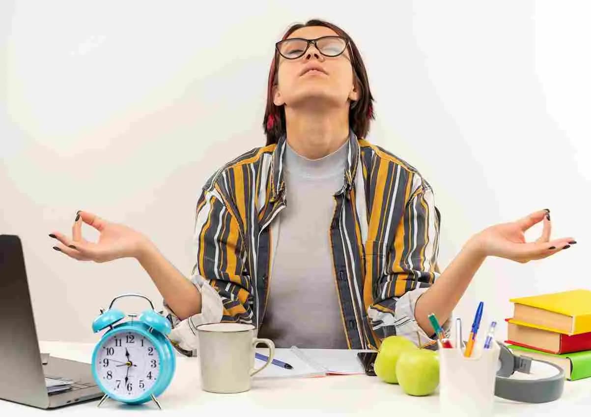 Jangan Panik, Ikuti Cara Mengelola Stres dengan Baik